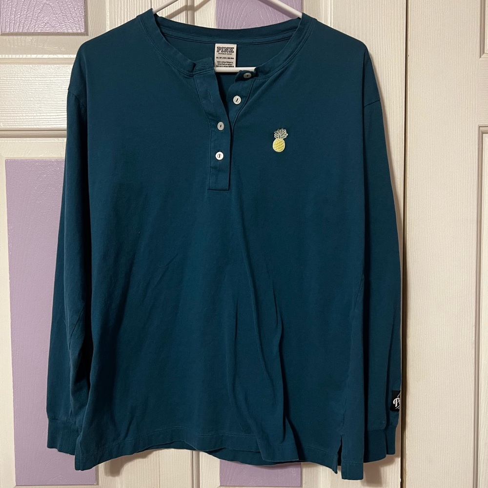 VS PINK long sleeve